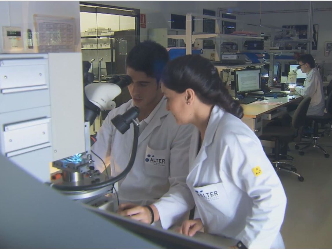 Electronic components laboratory